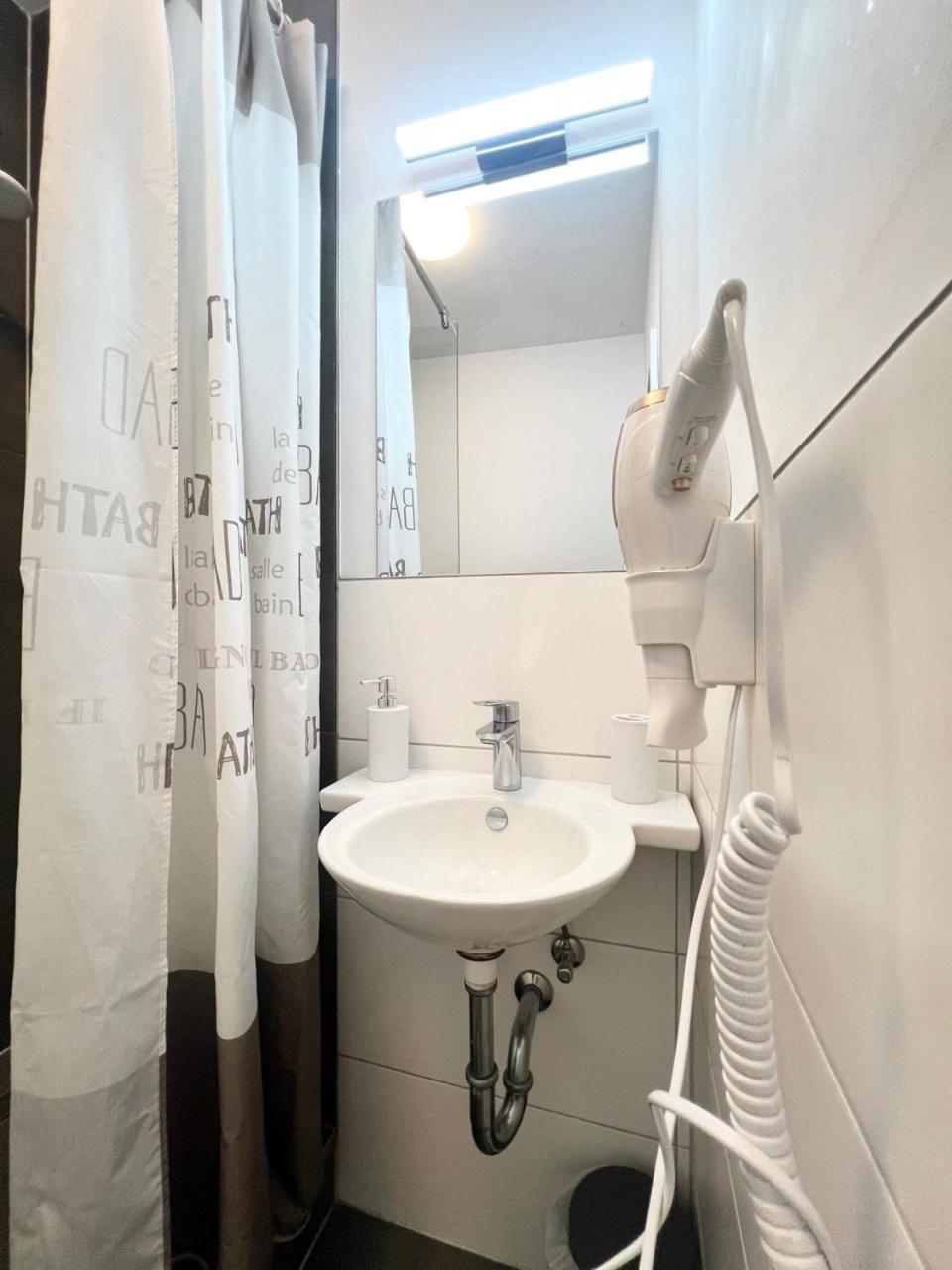 Hostel Domizil BRE